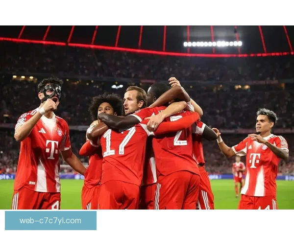 拜仁半场两球领先凯恩帕夫破门